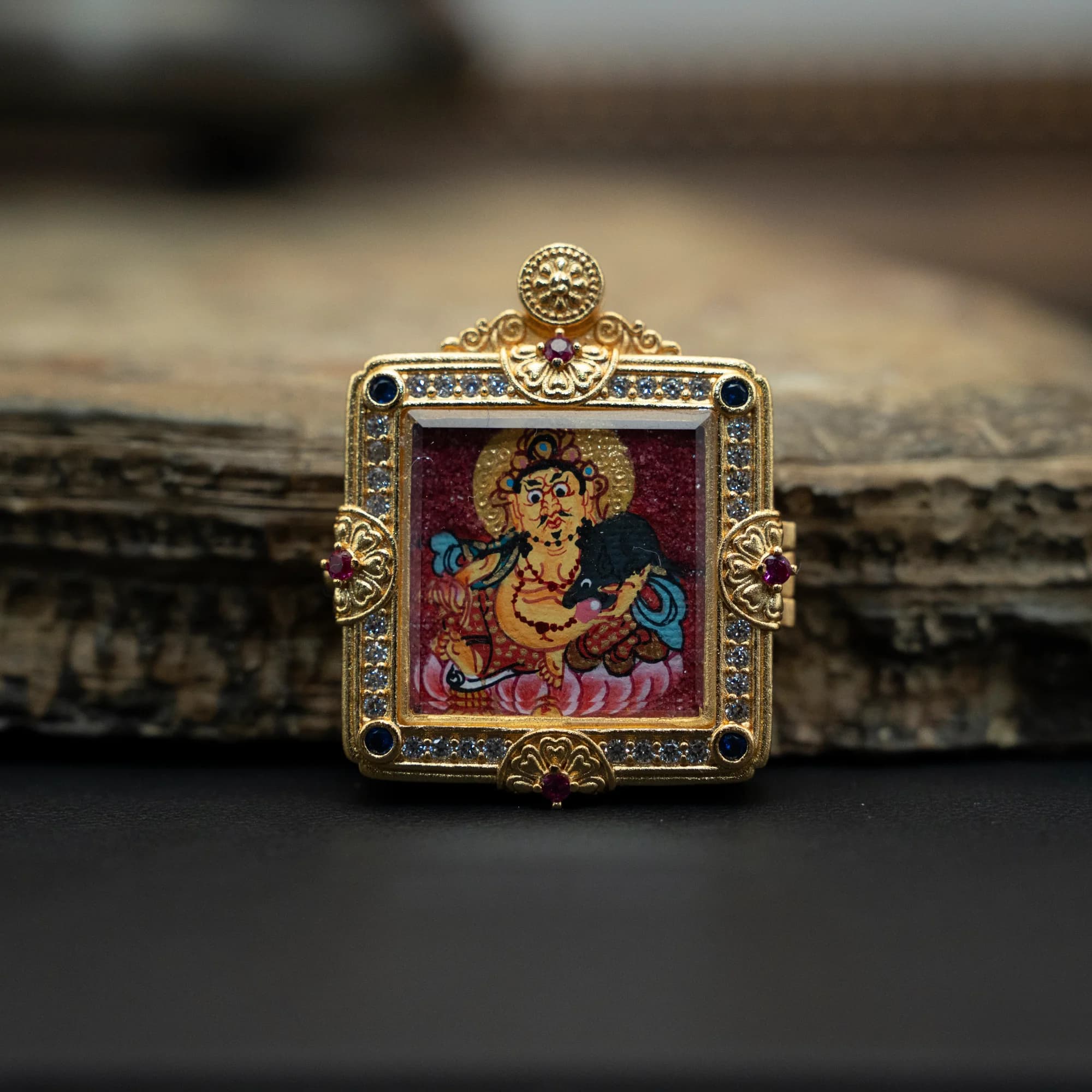 Hoàng Tài Thần — Toàn thân 20mmX20mm